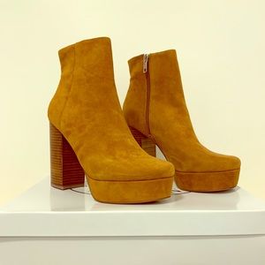 Steve Madden Gratify Cognac Suede Ankle Boots 8.5